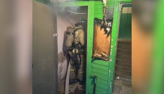 Четыре человека эвакуировались на пожаре в Братске