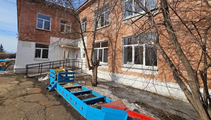 В Эхирит-Булагатском районе начался капремонт детского сада «Елочка»