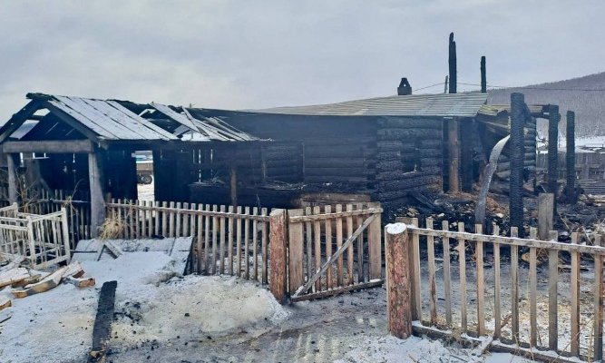 Четыре человека погибли на пожаре в Усть-Удинском районе