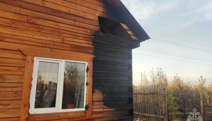 В Баклашах мужчина предотвратил трагедию на пожаре