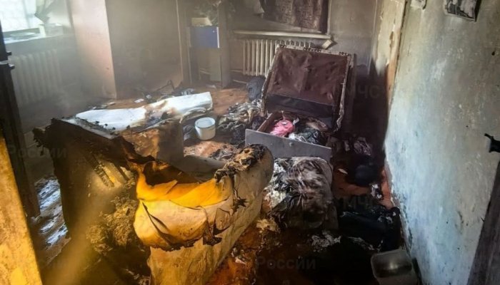 В Ангарске ребенок играл со спичками и чуть не спалил квартиру