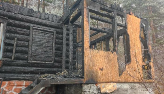 В Шелеховском районе мужчина погиб на пожаре