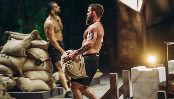 Алексей Негодайло и Анатолий Надратовский вошли в финал шоу «Титаны»