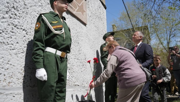 В Иркутске открыли мемориальную доску участнику Великой Отечественной войны