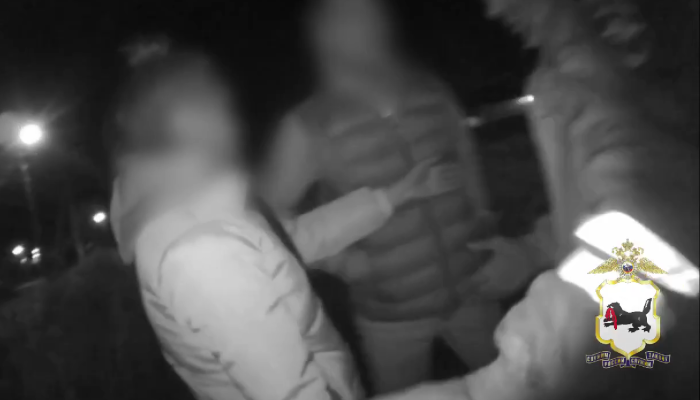 В Зиме мужчину осудили за нападение на полицейских (Видео)