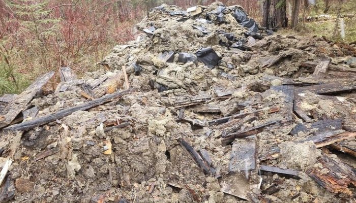 Прокуратура заставила убрать свалку у лагеря в Зиминском районе