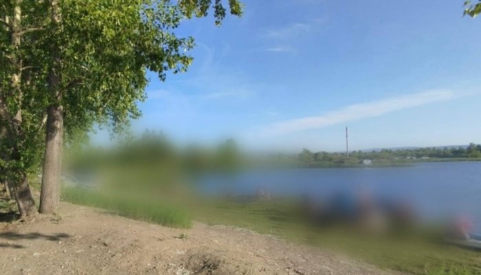 Подросток утонул на карьере в Шелехове