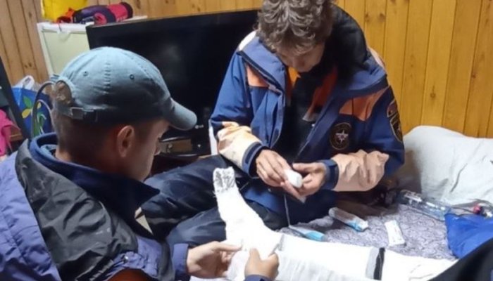 Байкальские спасатели оказали помощь женщине и подростку
