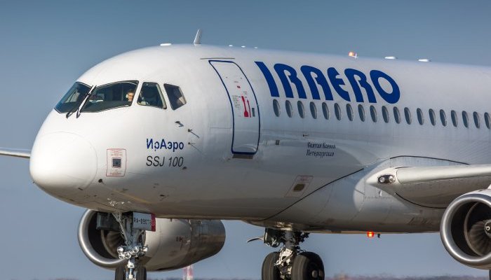 «ИрАэро» оштрафована на 30 тысяч рублей за задержку 15 рейсов