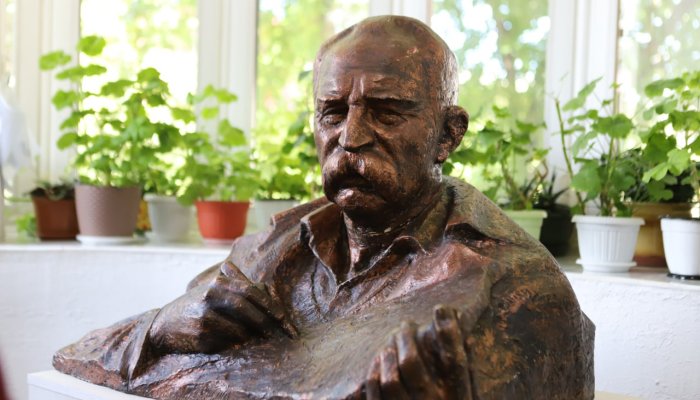 Выставка к 110-летию Виталия Рогаля открылась в Иркутске