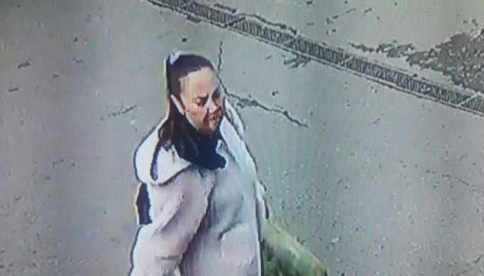 В Иркутске разыскивают женщину, расплатившуюся чужой картой (Видео)