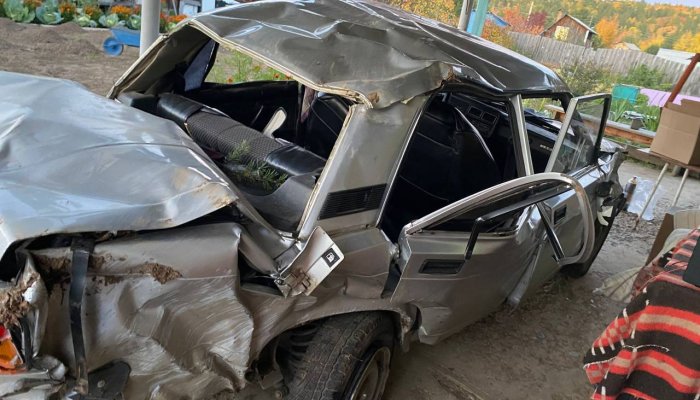В Иркутском районе шестеро подростков на «Ладе» попали в аварию
