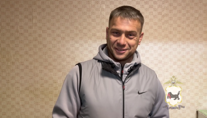 В Иркутске нашли мужчину, размахивавшего пистолетом у подъезда (Видео)