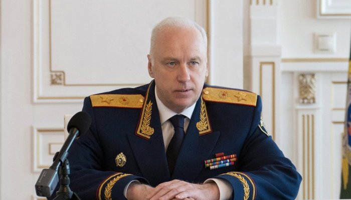 Бастрыкин взял на контроль дело о нападении школьника с ножом на сверстника в Зиме