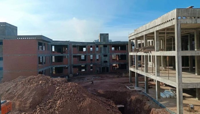 В Братске продолжается строительство школы на 1 275 мест