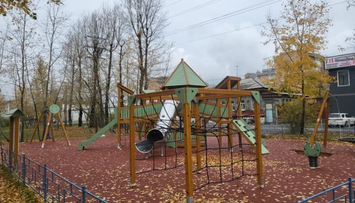 В иркутском парке Победы обустроили новую площадку