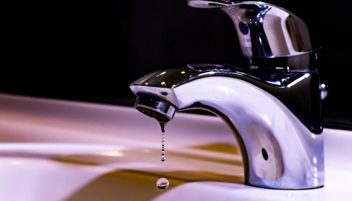 В двух округах Иркутска 17 октября отключат горячую воду и отопление