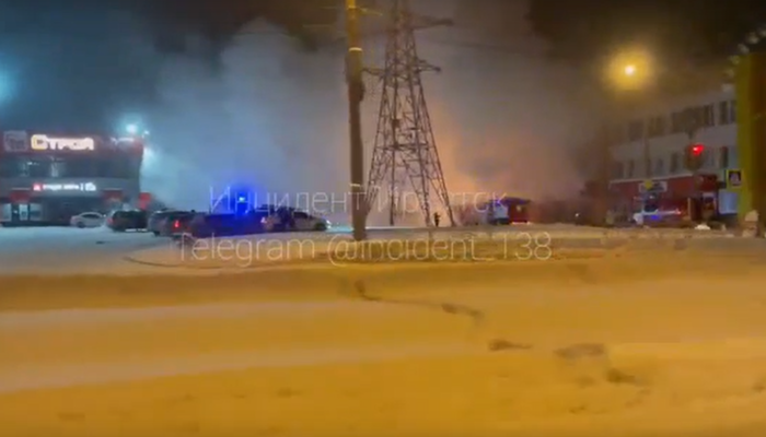 Пожар в Ангарском торговом центре (Видео)