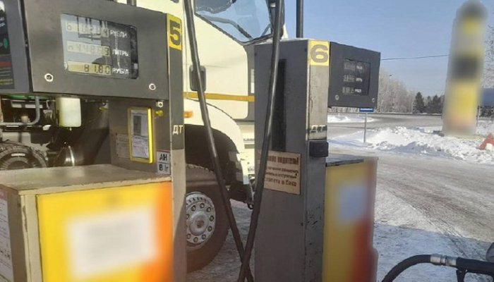В Куйтунском районе управляющий и кассиры АЗС похитили топливо на миллион рублей
