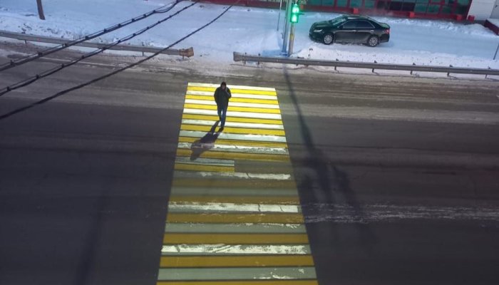 На Байкальском тракте установили 14 проекционных пешеходных переходов