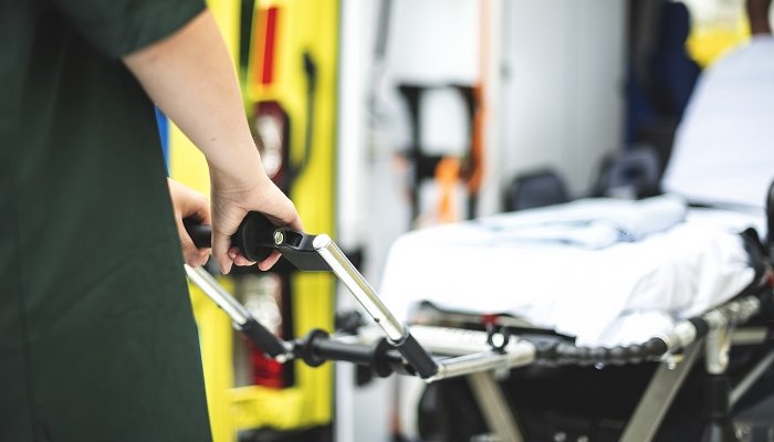 В Перми студент потерял сознание в душе и полтора часа варился в кипятке