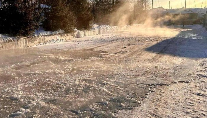 В Иркутске затопило улицу Ржанова