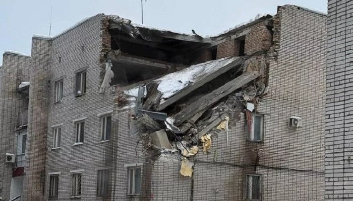В Ленинградской области обрушилось здание военной полиции