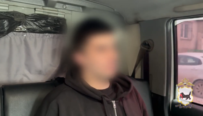 В Иркутске задержан молодой закладчик с мефедроном