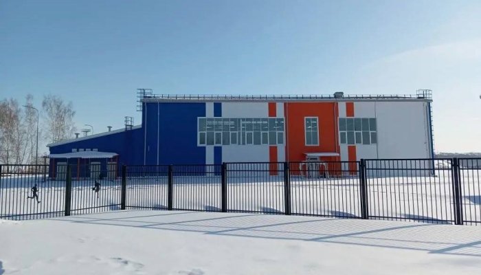 В Балаганске завершилось строительство физкультурно-оздоровительного комплекса