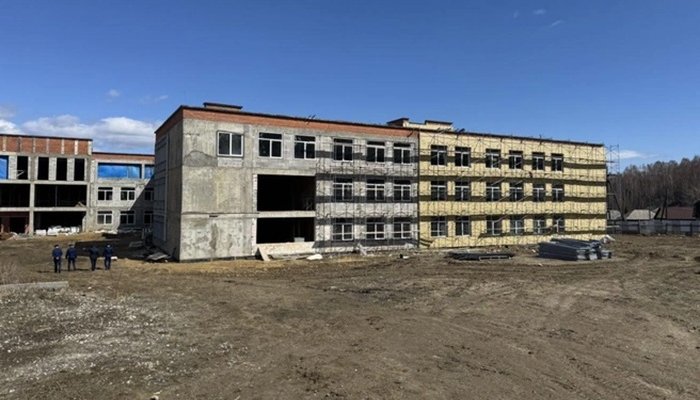 В Слюдянке продолжат возведение школы-долгостроя