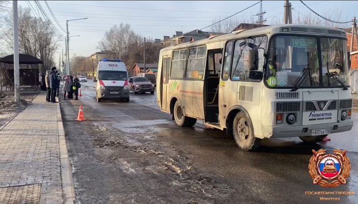 В Иркутске мужчина погиб под колесами автобуса
