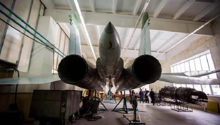 На иркутском авиазаводе эстакада рухнула на рабочих