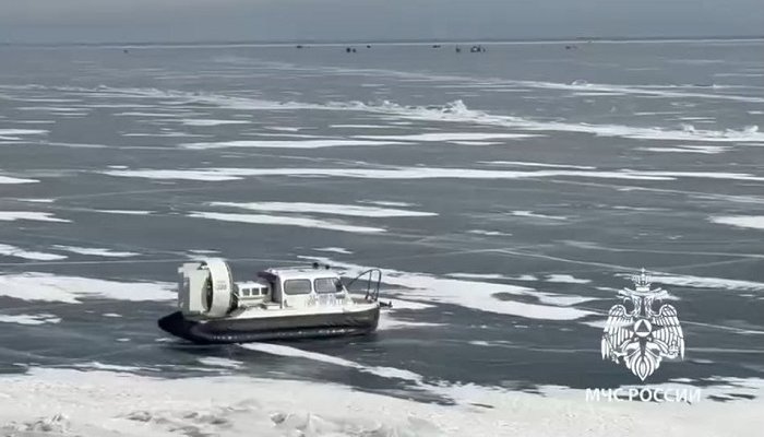 Туристические точки Байкала патрулируют с неба из-за угрозы провалов