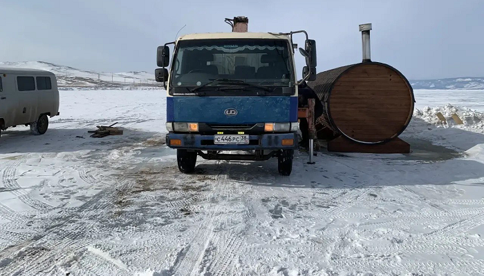С Байкала убрали незаконные бани, чаны и туалеты: вмешалась прокуратура