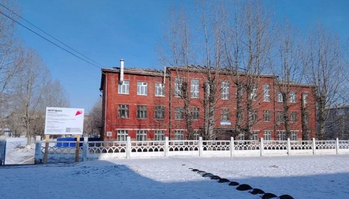 В Иркутской области приступили к капитальному ремонту школы и детского сада