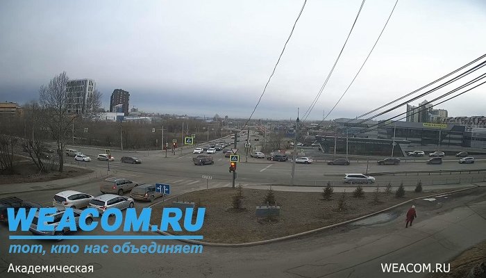 Очередная авария попала на камеру WEACOM.RU (Видео)