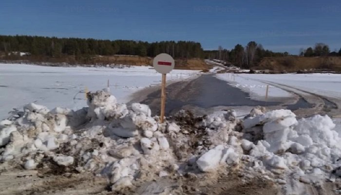 В Киренском районе закрыли ледовую переправу через Лену из-за разрушения льда