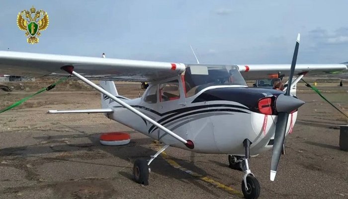 Легкомоторный Cessna экстренно сел в аэропорту Улан-Удэ