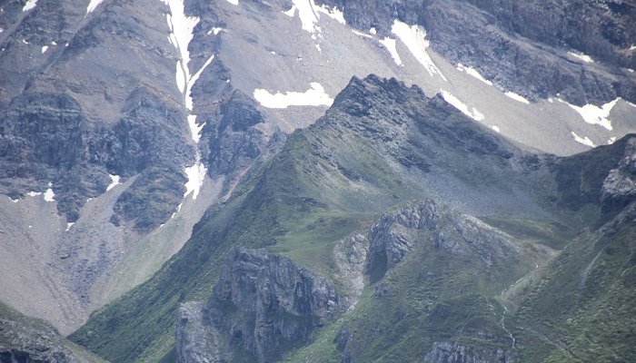 Три туриста замёрзли насмерть на горе в Бурятии