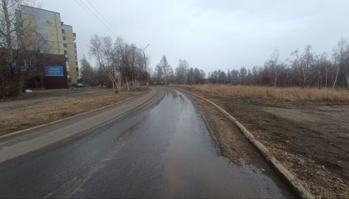 В Братске двое парней попали в реанимацию после ДТП с мотоциклом