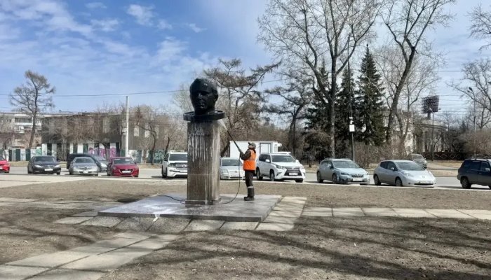 Общественные пространства Иркутска начали готовить к Дню Победы