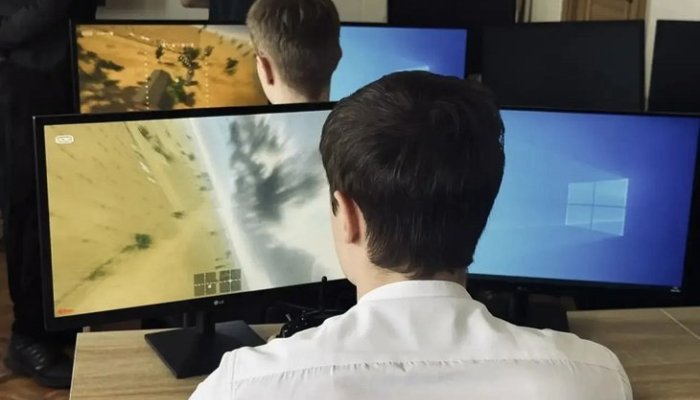 В Железногорске-Илимском студенты начали изучать работу с беспилотниками