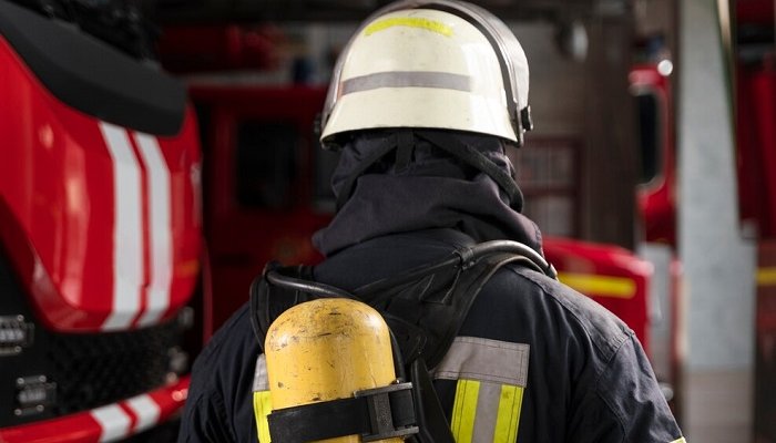 В красноярском селе Кучерово сгорело 14 домов, 38 человек остались без жилья