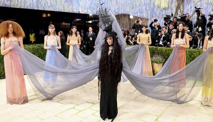 Met Gala 2026 прошел в Нью-Йорке сегодняшней ночью
