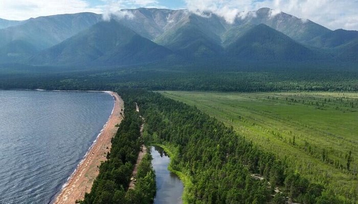 Для малой авиации на Байкале создадут карту безопасных полётов