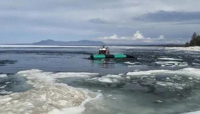 В Бурятии задержали владельца и управляющего аэролодкой, которая перевернулась на Байкале (Видео)