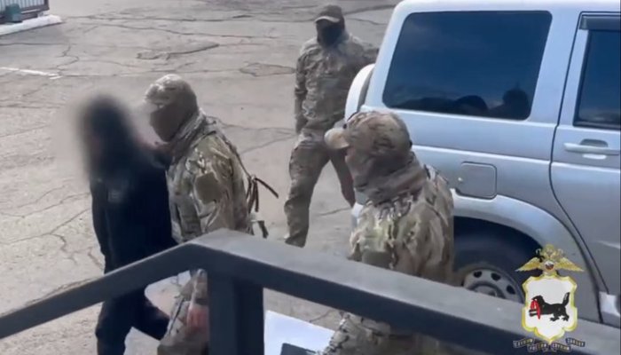 В Зиме силовики арестовали подозреваемых в торговле «слоновьим транквилизатором» (Видео)