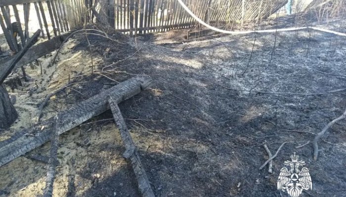 Подростки из Бодайбо устроили крупный пожар, поджигая сухую траву