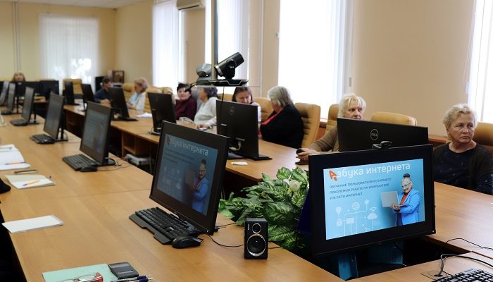 В вебинаре «Ростелекома» по программе «Азбука интернета» приняли участие представители 67 регионов России