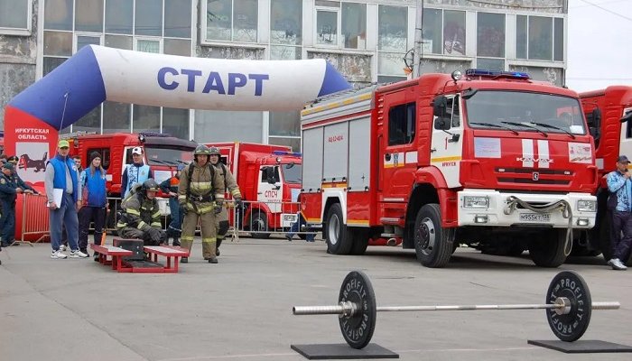 В Иркутске отпразднуют 212 лет пожарной охраны парадом ретро-машин и кашей